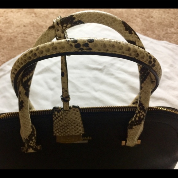 Handbag - Picture 5 of 8